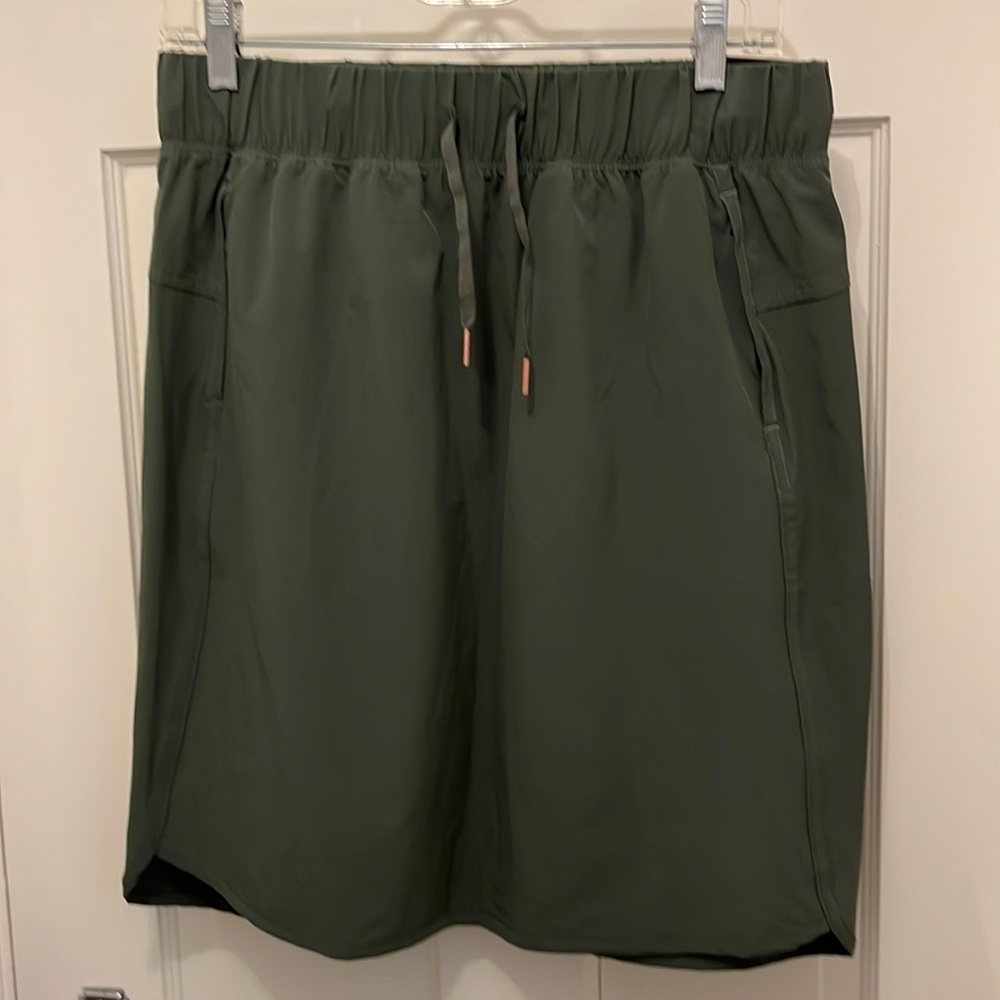 Calia by Carrie Underwood Skirt Size M